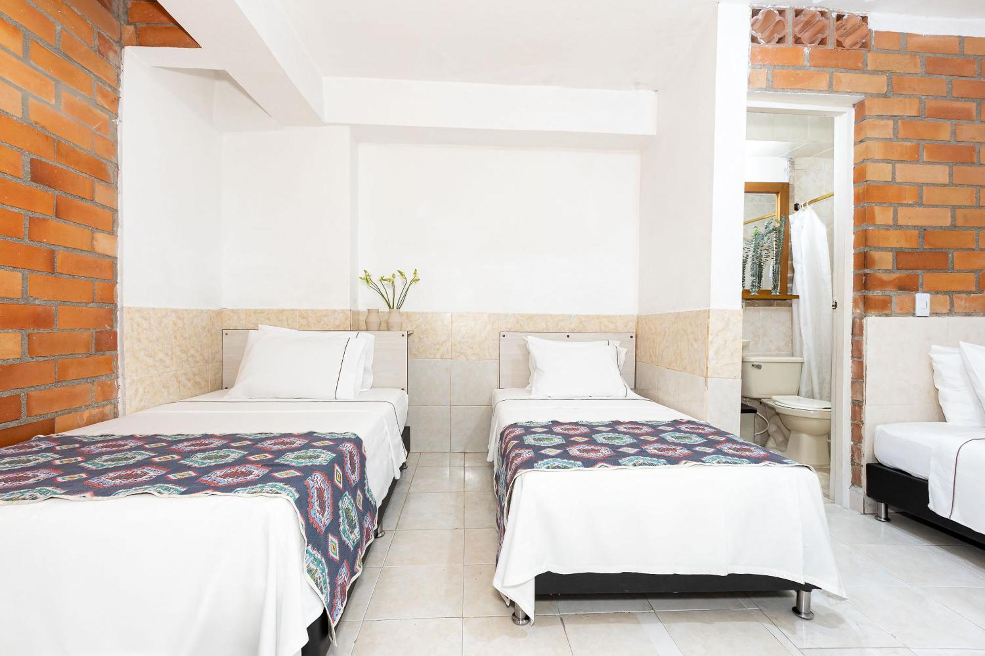 Gran Caribe Hotel Medellin Bagian luar foto